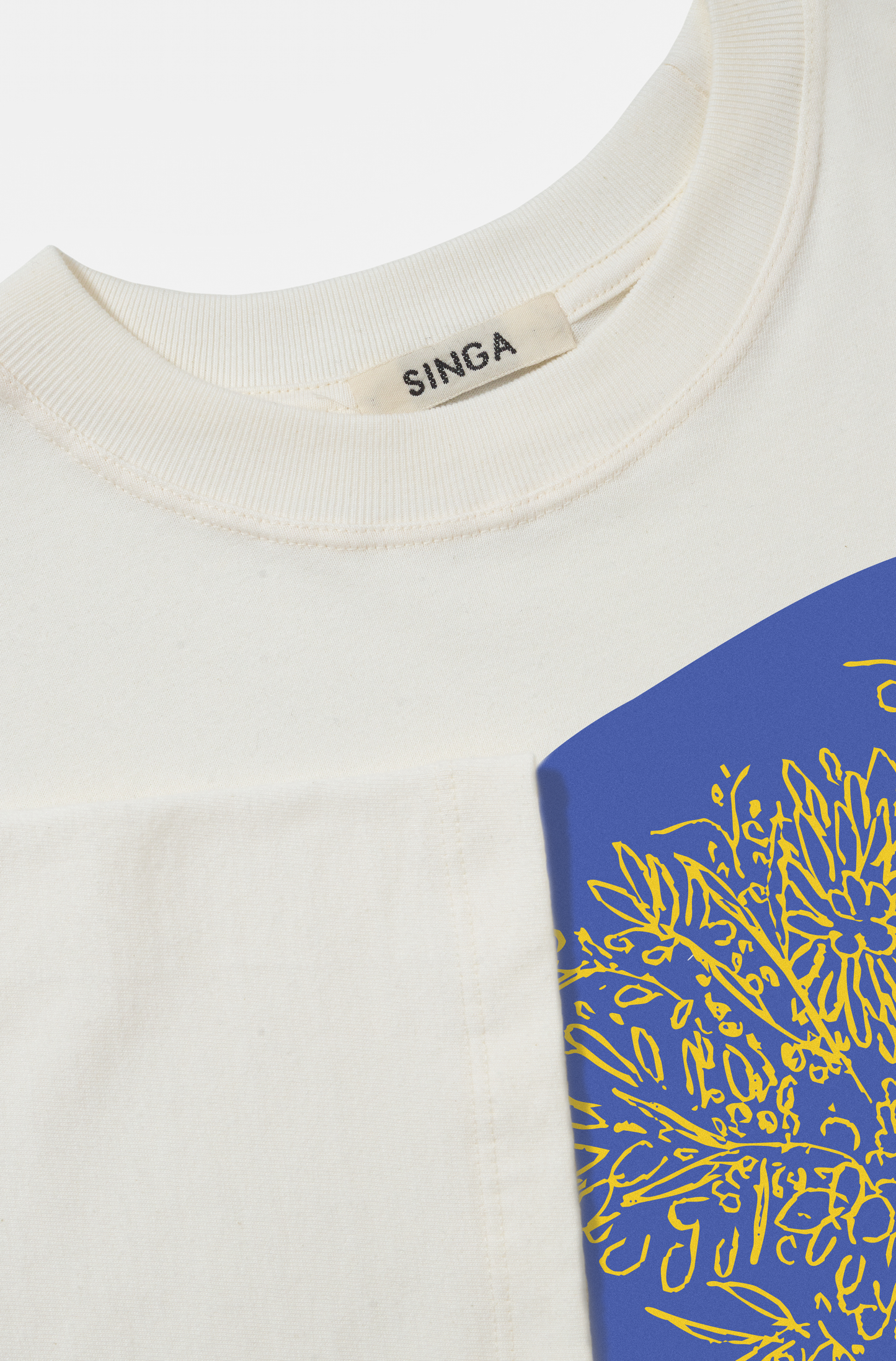 Camiseta Boxy Over Earth Smiles