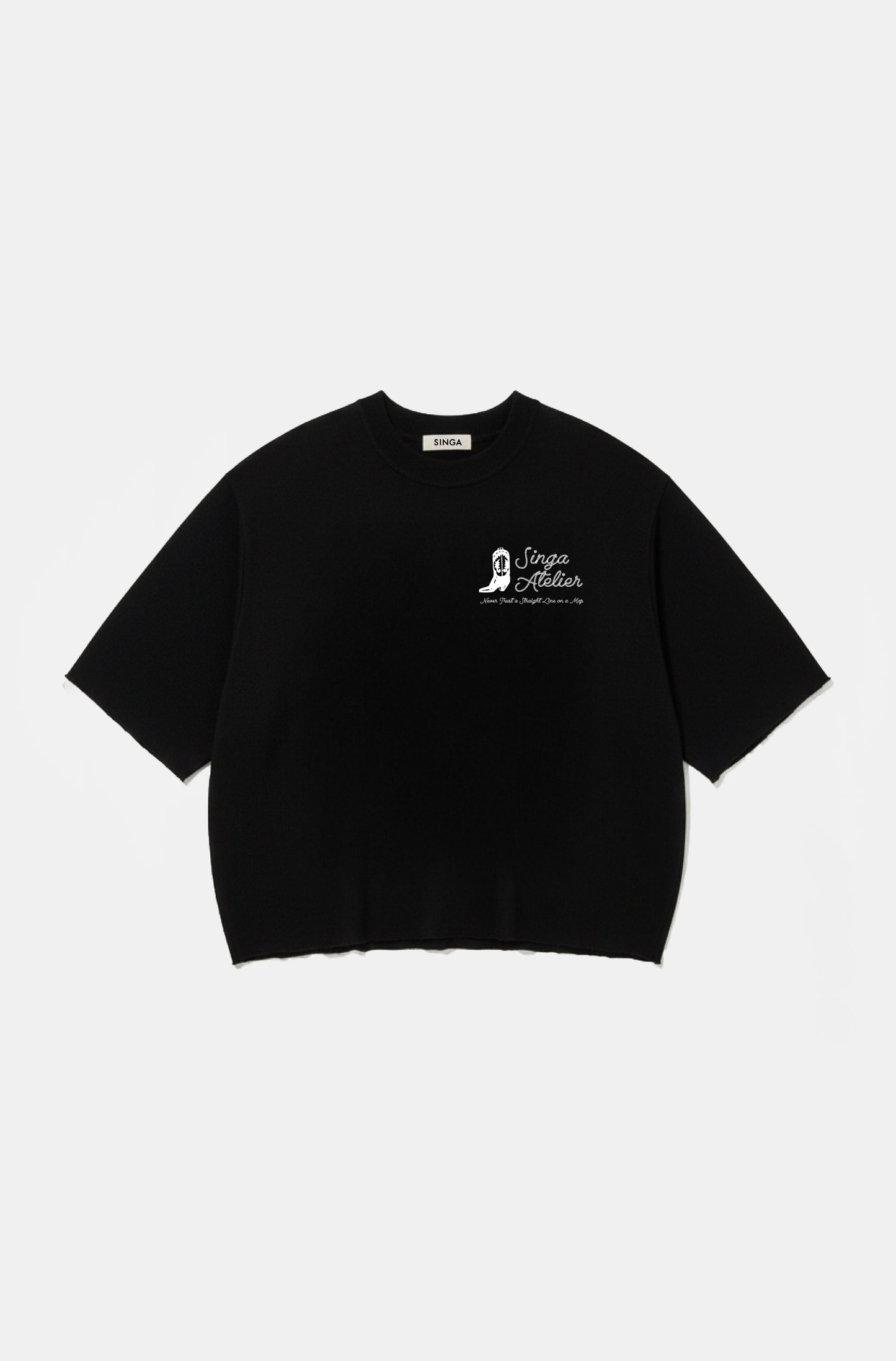 Camiseta Boxy Over Boots Preta