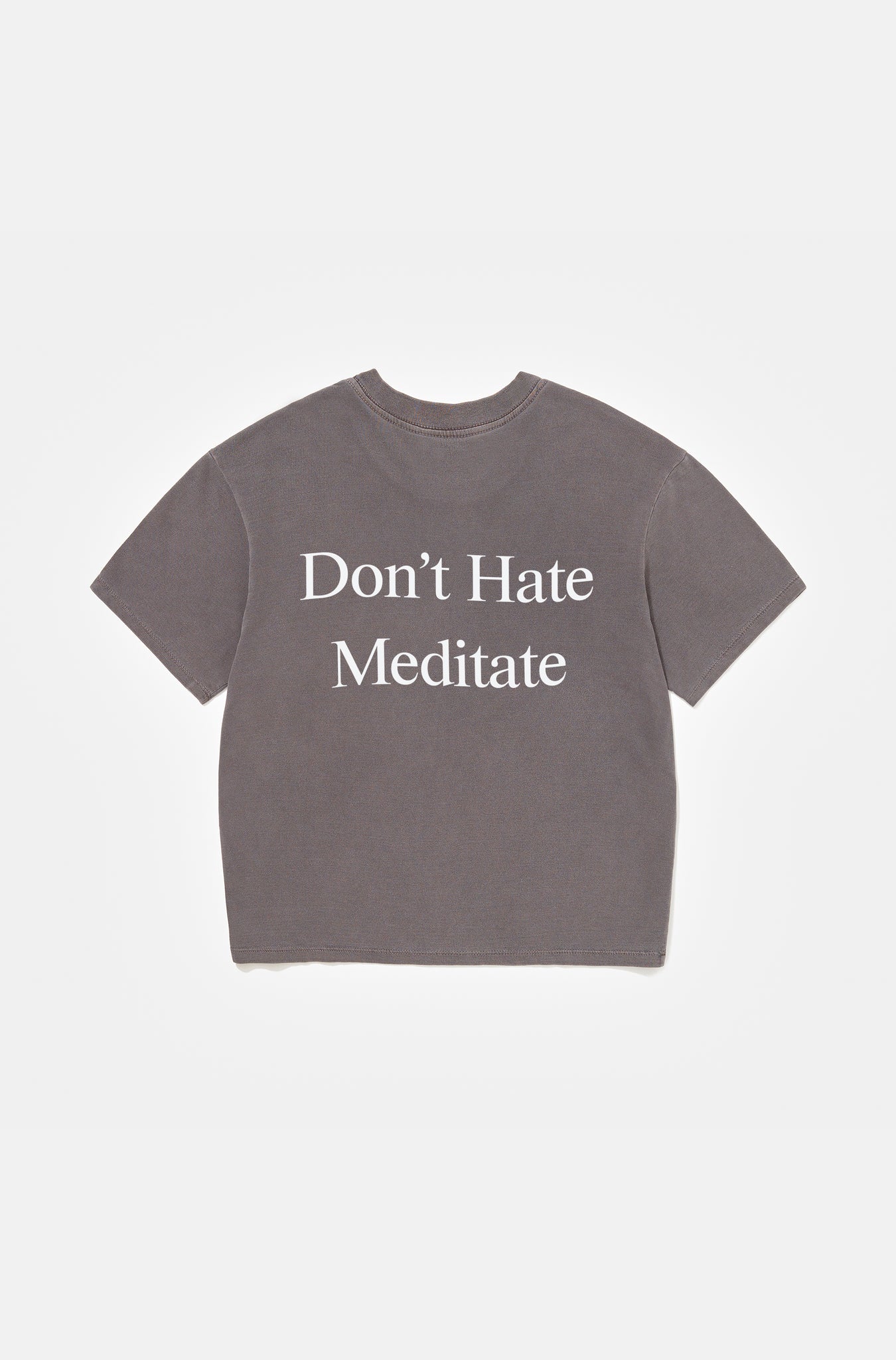 Camiseta Boxy Regular Don't Hate Meditate Beluga