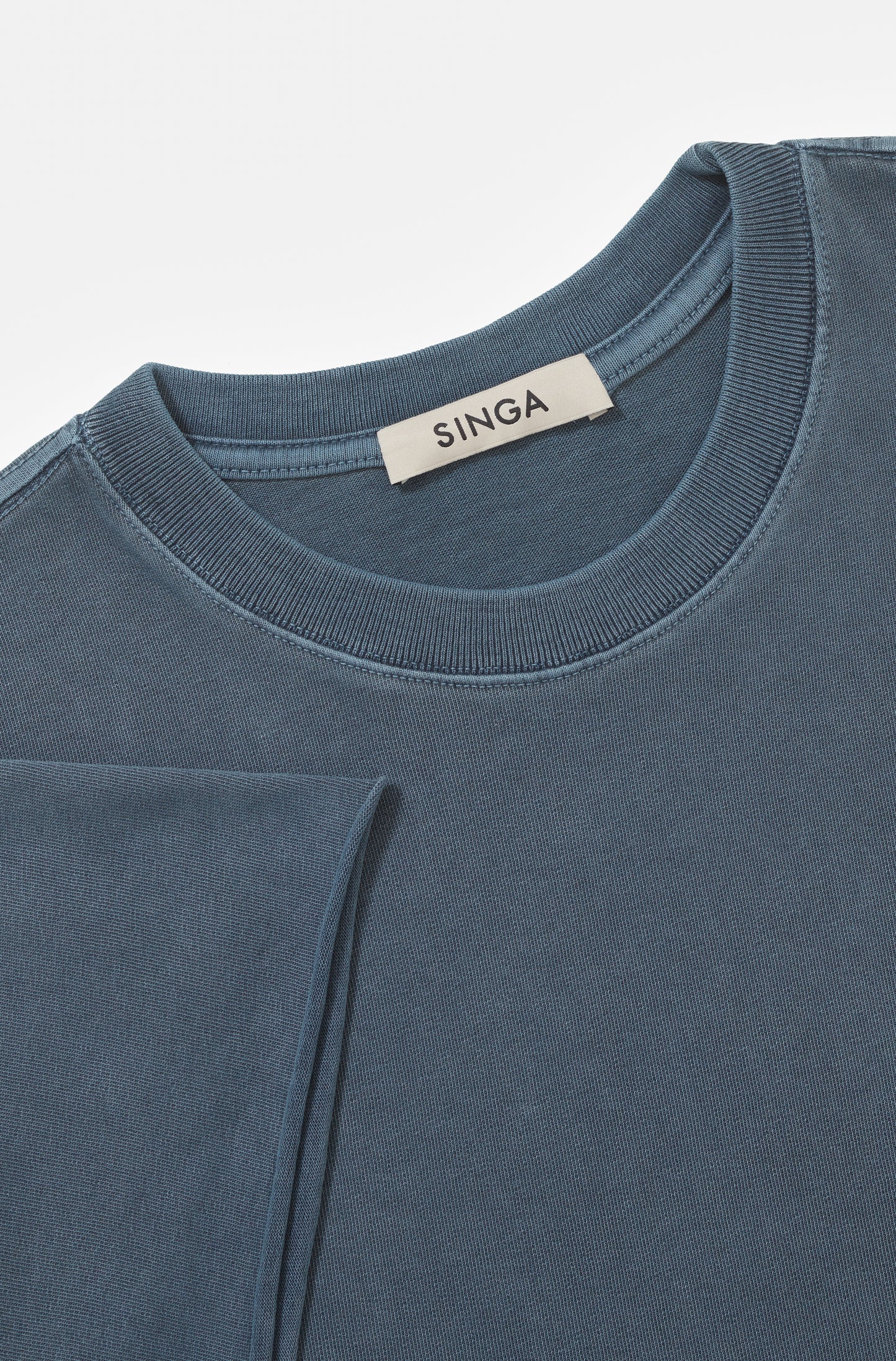 Camiseta Boxy Regular Chakra-Washed™ Indigo Corte a Fio